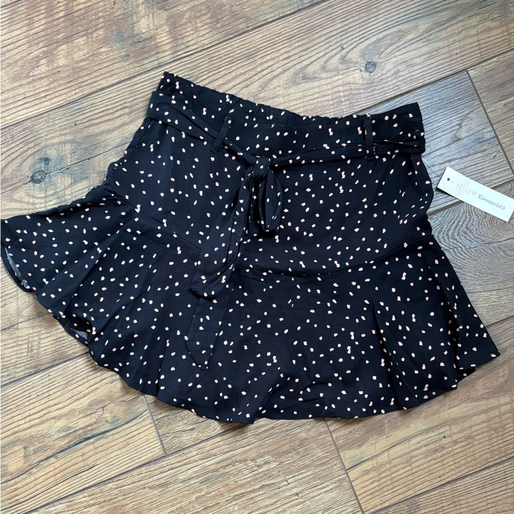 Black Fit & Flare Skirt with neutral design, size Small, NWT